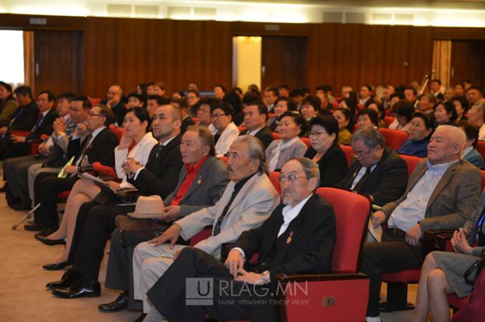 Кино урлагийн үе үеийн уран бүтээлчид шинэчлэлийн форумд нэгдлээ